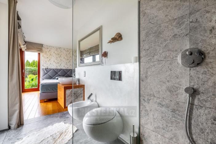 Prodej rodinného domu, Srubec, Zborovská, 308 m2