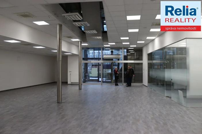 Pronájem obchodního prostoru, Liberec, nám. Soukenné, 277 m2