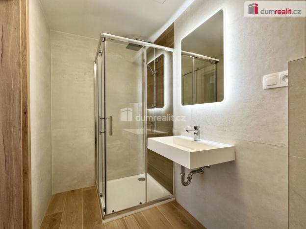 Prodej bytu 2+kk, Horní Blatná, náměstí Sv. Vavřince, 60 m2