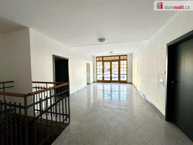 Prodej bytu 2+kk, Horní Blatná, náměstí Sv. Vavřince, 60 m2