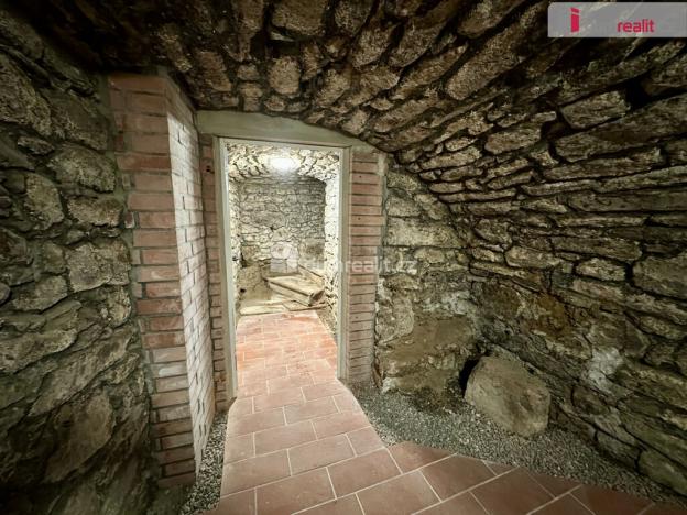 Prodej bytu 2+kk, Horní Blatná, náměstí Sv. Vavřince, 60 m2