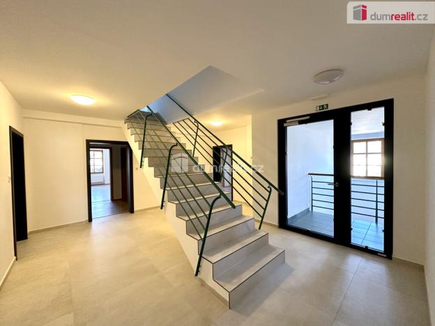 Prodej bytu 2+kk, Horní Blatná, náměstí Sv. Vavřince, 60 m2