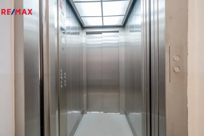 Prodej bytu 4+1, Praha - Smíchov, Štefánikova, 110 m2