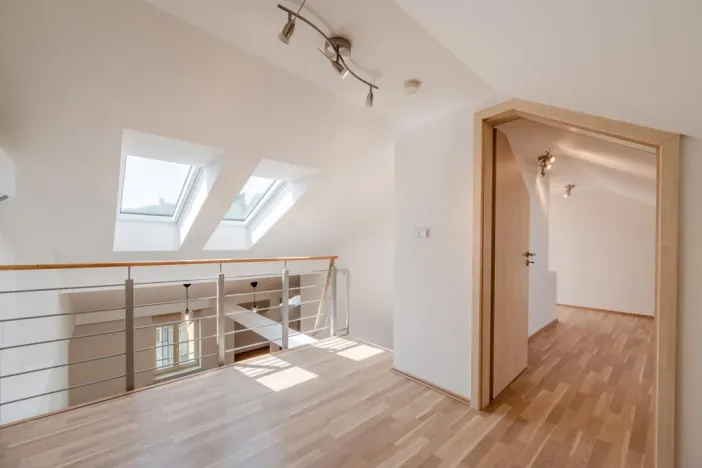 Pronájem bytu 4+kk, Praha - Smíchov, V lesíčku, 125 m2