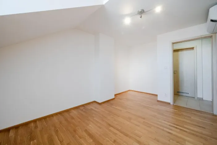 Pronájem bytu 4+kk, Praha - Smíchov, V lesíčku, 125 m2