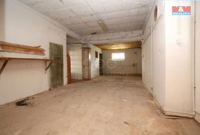 Pronájem skladu, Kratonohy, 3652 m2