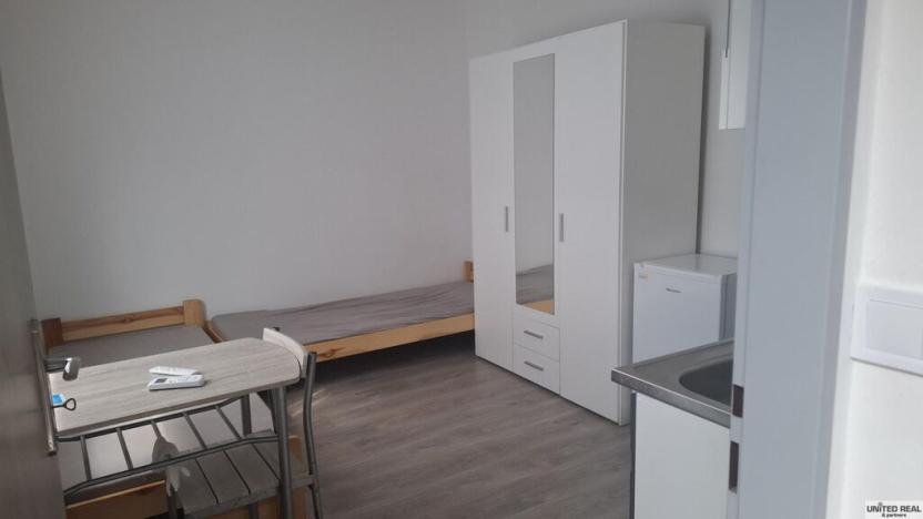 Pronájem bytu 1+kk, Pardubice - Svítkov, Dlouhá, 24 m2