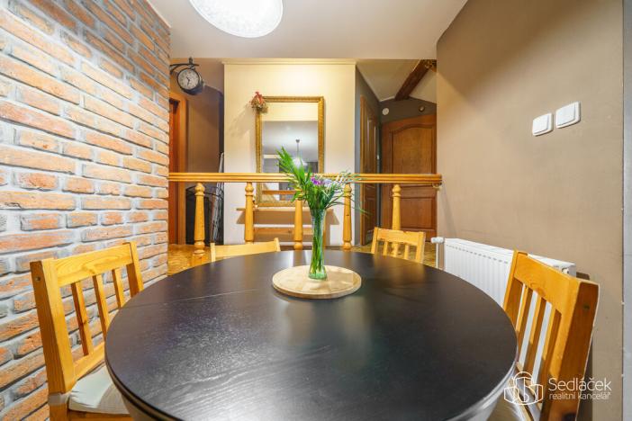 Prodej bytu 3+1, Plzeň - Jižní Předměstí, Antonína Uxy, 105 m2