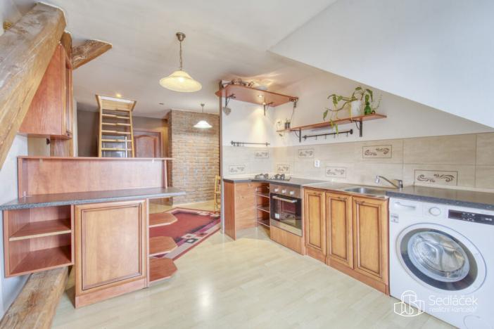 Prodej bytu 3+1, Plzeň - Jižní Předměstí, Antonína Uxy, 105 m2