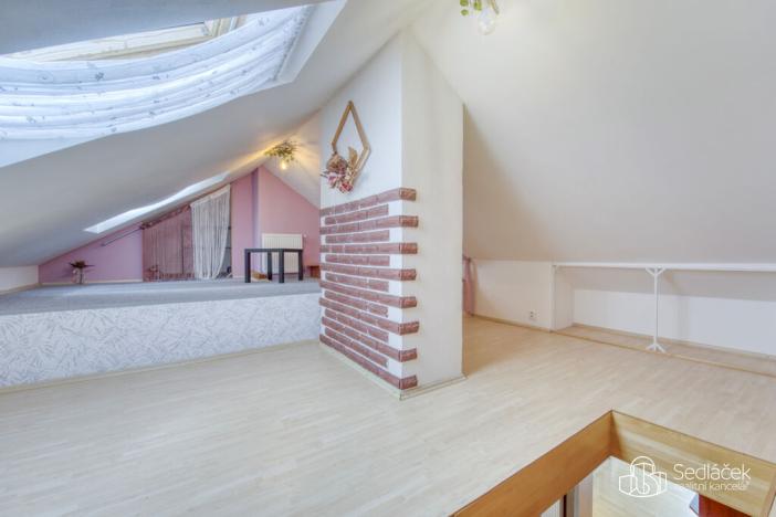 Prodej bytu 3+1, Plzeň - Jižní Předměstí, Antonína Uxy, 105 m2