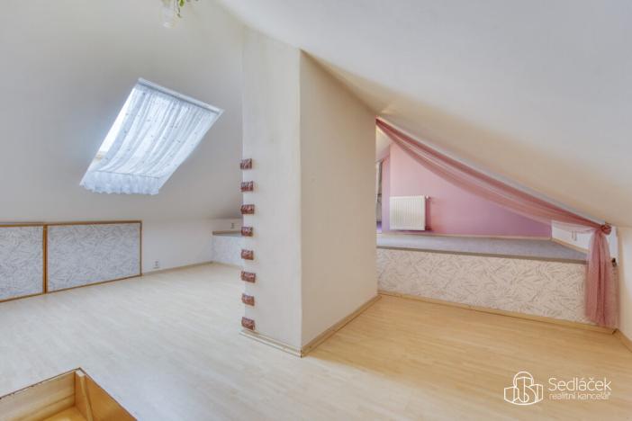 Prodej bytu 3+1, Plzeň - Jižní Předměstí, Antonína Uxy, 105 m2