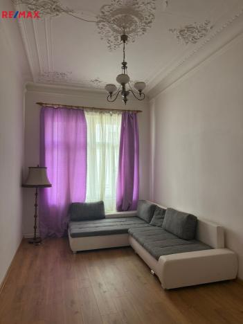 Pronájem bytu 2+1, Karlovy Vary, T. G. Masaryka, 92 m2