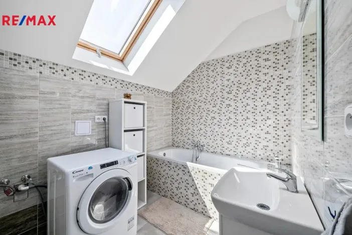 Prodej rodinného domu, Opatovice nad Labem, Žákova, 80 m2