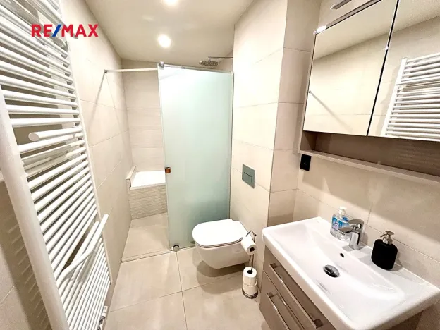 Pronájem kanceláře, Praha - Vinohrady, Kolínská, 127 m2