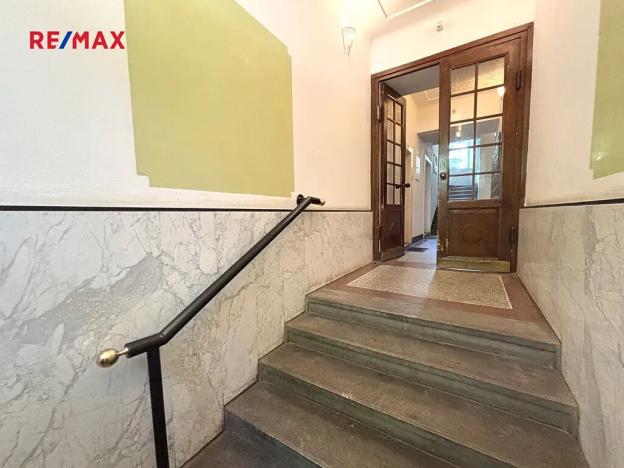 Pronájem kanceláře, Praha - Vinohrady, Kolínská, 127 m2