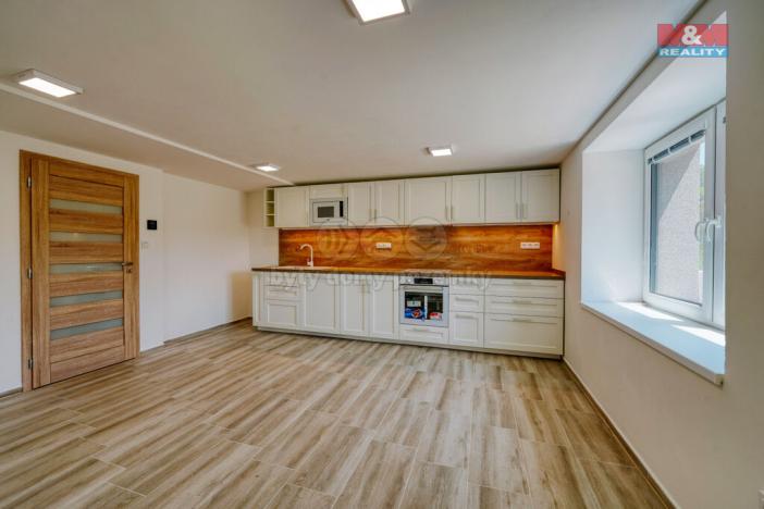 Pronájem bytu 2+1, Hořovice, Pod Nádražím, 65 m2
