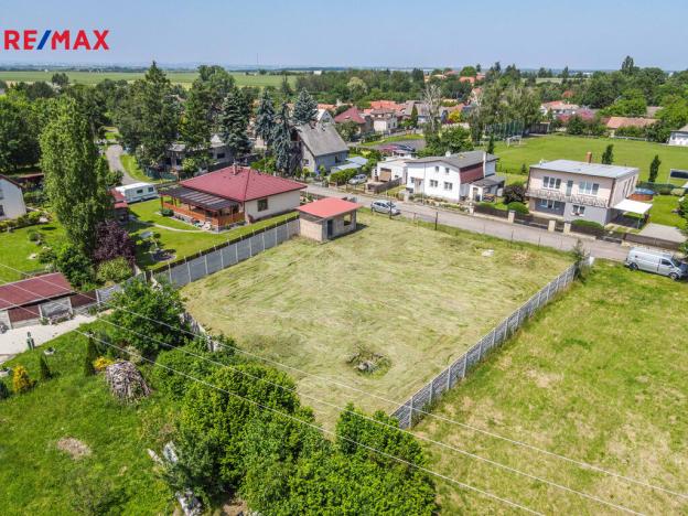 Prodej pozemku pro bydlení, Křenice, 1043 m2