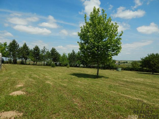 Prodej pozemku pro bydlení, Syrovice, 3307 m2