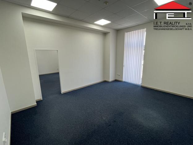 Pronájem obchodního prostoru, Frýdek-Místek - Frýdek, Nádražní, 52 m2