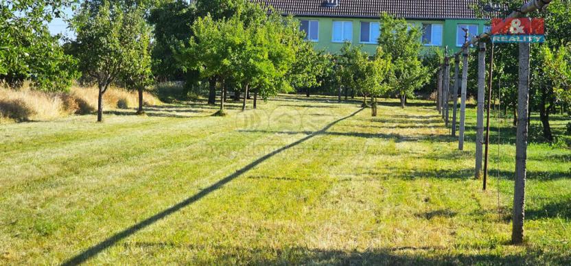 Prodej pozemku pro bydlení, Hrádek, 892 m2