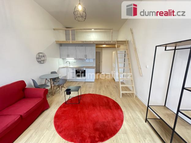 Pronájem bytu 1+kk, Praha - Smíchov, Na Valentince, 42 m2