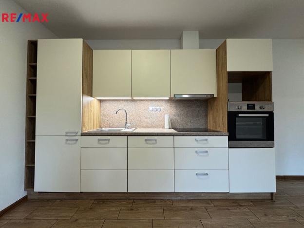 Pronájem bytu 2+kk, Olomouc, tř. Míru, 55 m2