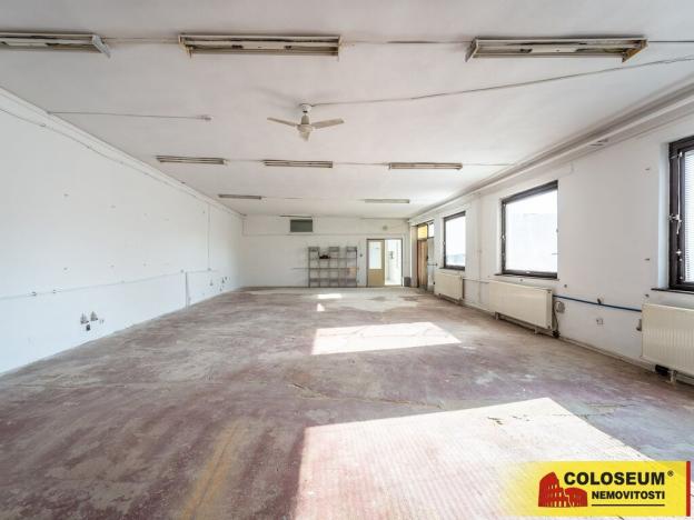 Pronájem kanceláře, Hrabětice, 207 m2