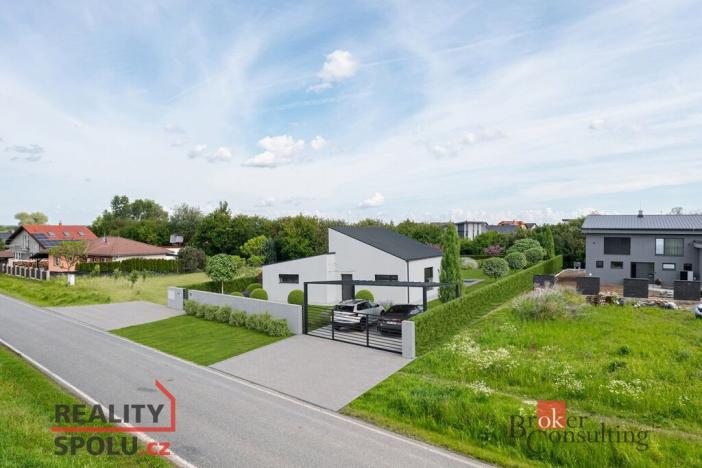 Prodej rodinného domu, Křenice, 192 m2