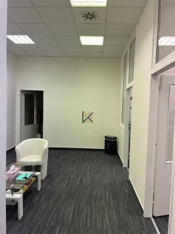 Pronájem kanceláře, Praha - Holešovice, Jankovcova, 68 m2