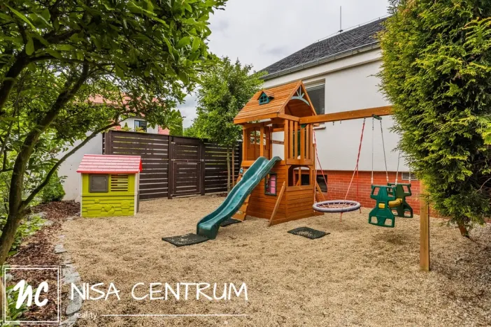 Prodej rodinného domu, Stráž nad Nisou, 270 m2