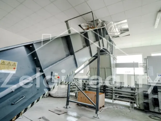 Pronájem výrobních prostor, Hustopeče, 608 m2