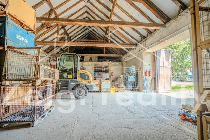 Prodej komerční nemovitosti, Velké Němčice, 1225 m2