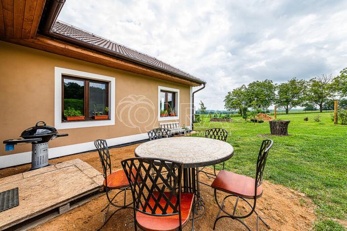 Prodej rodinného domu, Bukvice, 158 m2