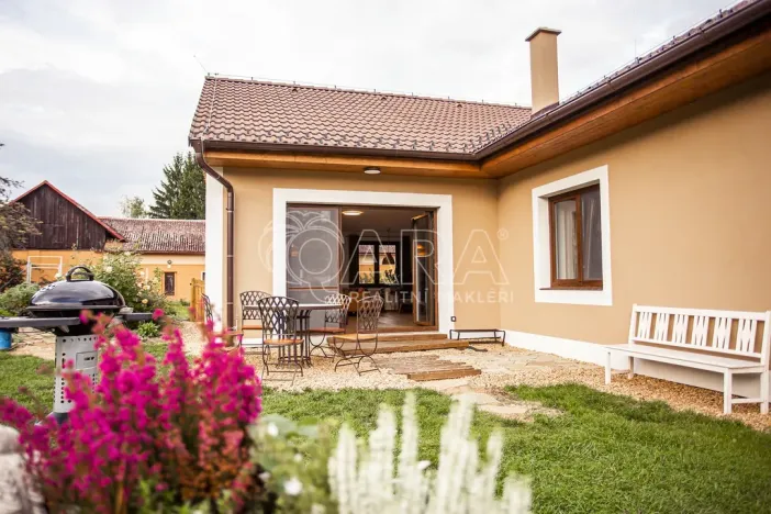 Prodej rodinného domu, Bukvice, 158 m2