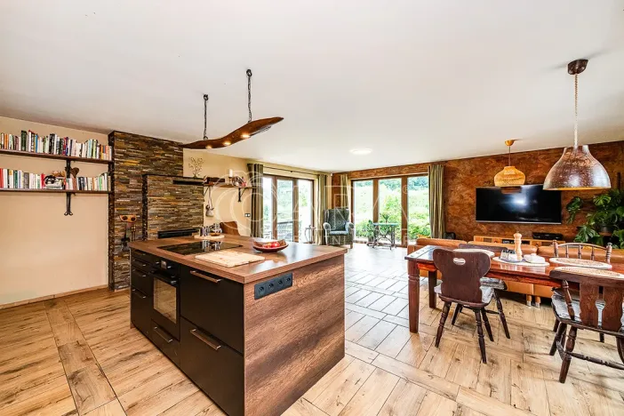 Prodej rodinného domu, Bukvice, 158 m2