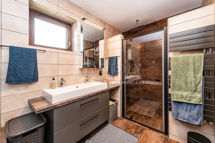 Prodej rodinného domu, Bukvice, 158 m2