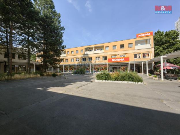 Prodej bytu 2+kk, Praha - Prosek, Vysočanská, 61 m2
