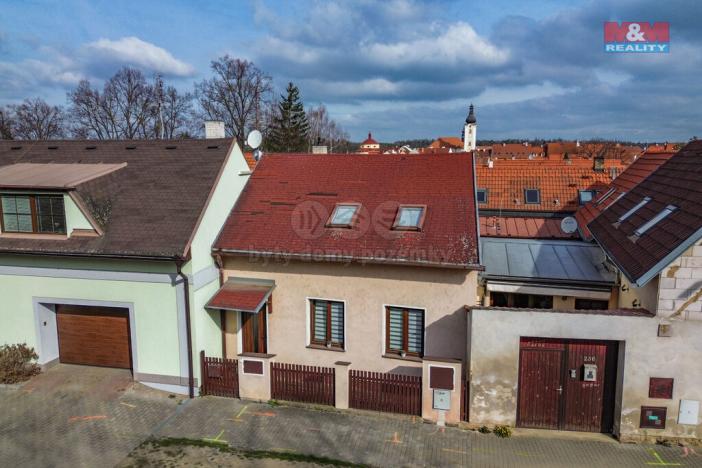 Prodej rodinného domu, Dobřany, Stromořadí, 97 m2