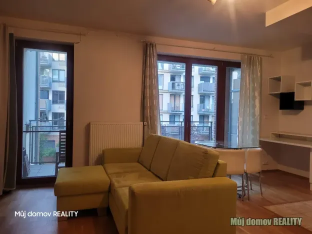 Pronájem bytu 2+kk, Praha - Dejvice, Lindleyova, 50 m2