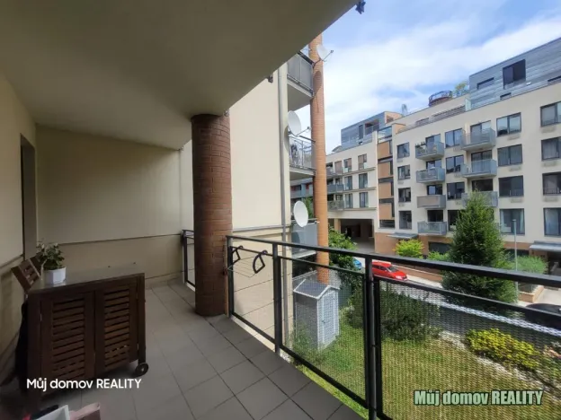 Pronájem bytu 2+kk, Praha - Dejvice, Lindleyova, 50 m2