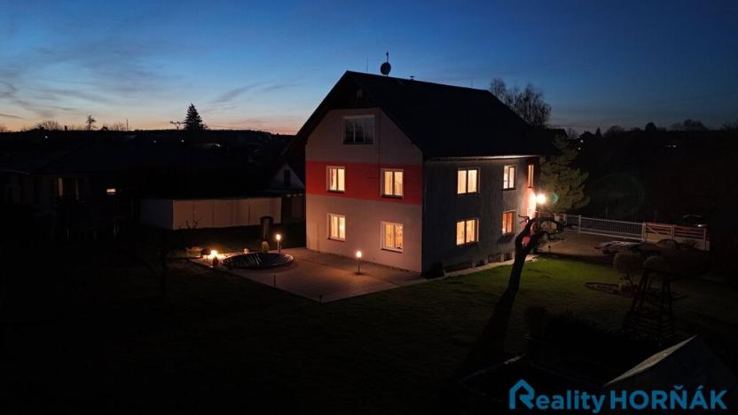 Prodej rodinného domu, Stádlec, 360 m2