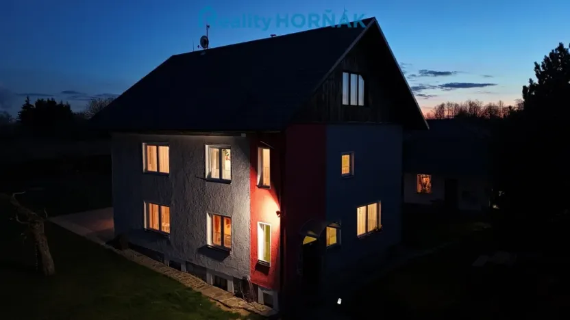 Prodej rodinného domu, Stádlec, 360 m2