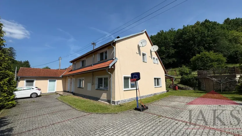 Prodej rodinného domu, Sušice - Volšovy, 270 m2