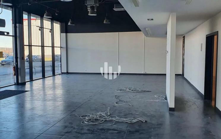 Pronájem obchodního prostoru, České Budějovice, České Vrbné, 477 m2