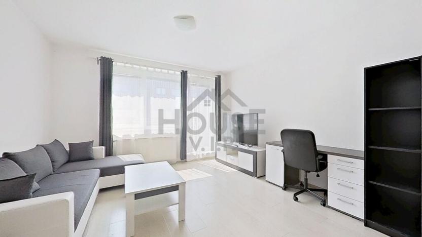 Prodej bytu 1+kk, Praha, 37 m2