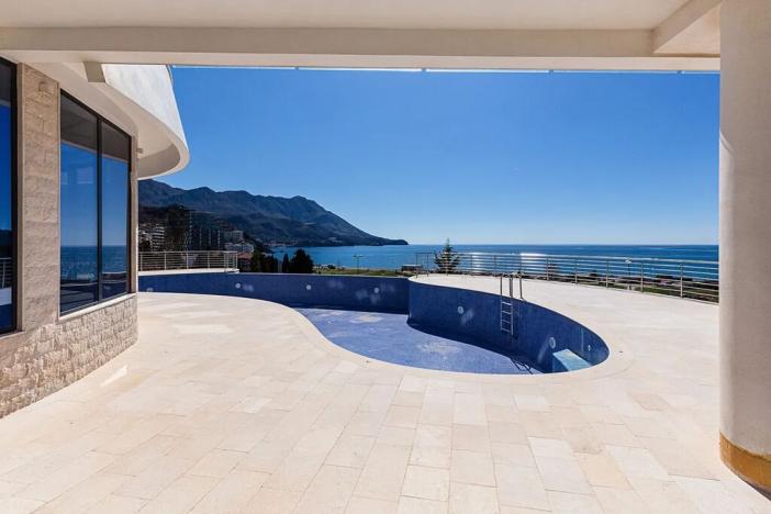 Prodej bytu 3+kk, Budva, Černá Hora, 69 m2