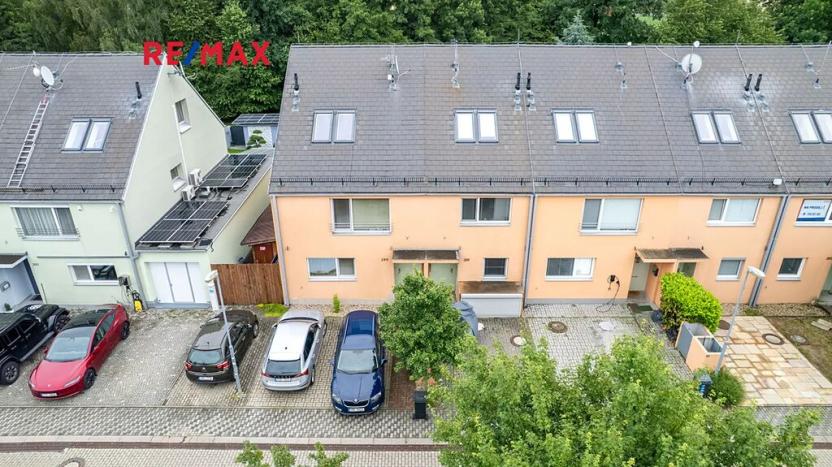 Prodej rodinného domu, Nupaky, K Parku, 156 m2