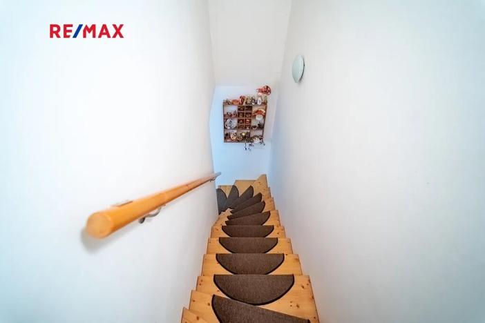 Prodej rodinného domu, Nupaky, K Parku, 156 m2