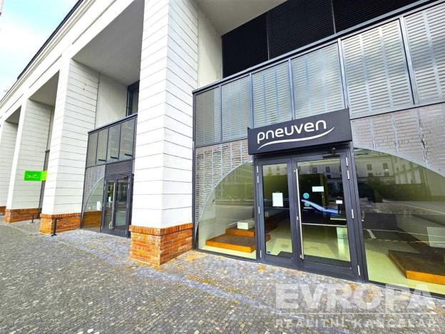 Pronájem obchodního prostoru, Praha - Holešovice, Na Maninách, 250 m2