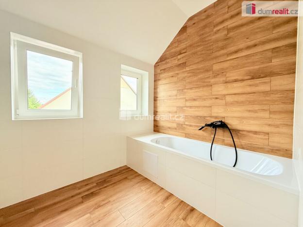 Prodej rodinného domu, Velká Jesenice, 160 m2